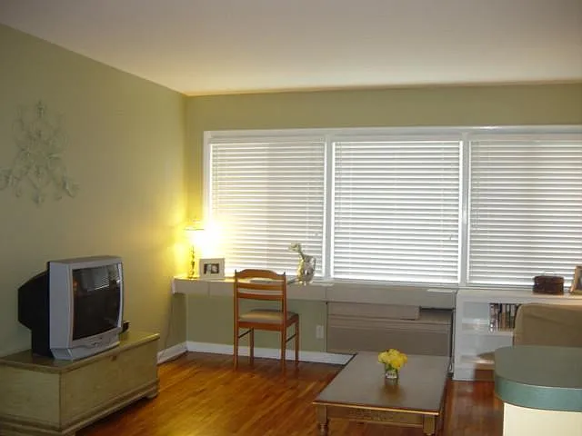 2020 Beech Ave #B12 — Photo 4