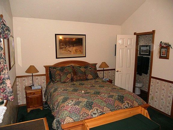 5th image of 434 Leonard Ln