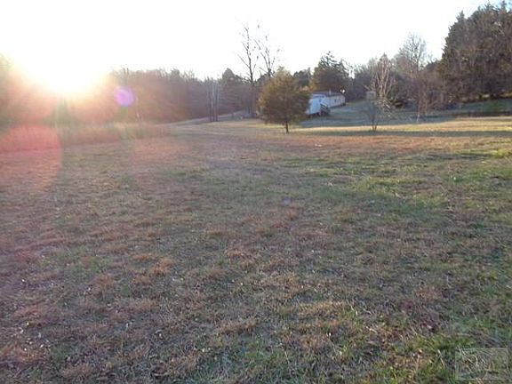 2nd image of 1580 Clarks Creek Cir