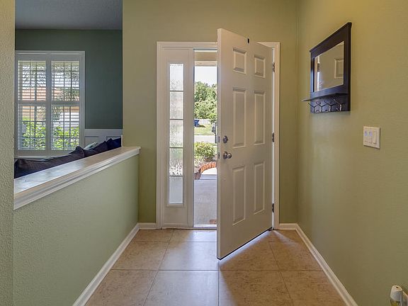 3rd image of 264 Candlebark Dr