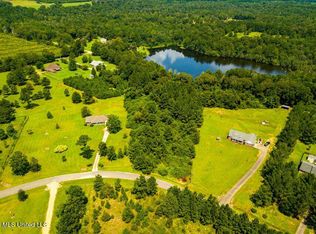 27 Presley Dr, Wiggins, MS 39577