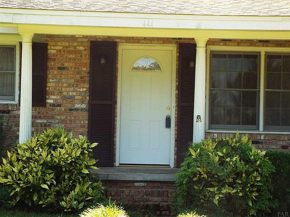 3rd image of 111 Sprague Dr