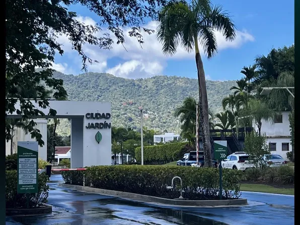 30 Villas De Golf At Cuidad Gdn #I, Juncos, PR 00777