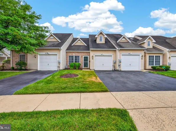 463 Sweetman Dr, Bear, DE 19701