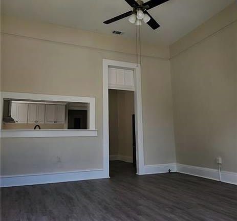 3rd image of 426 Saint Maurice Ave