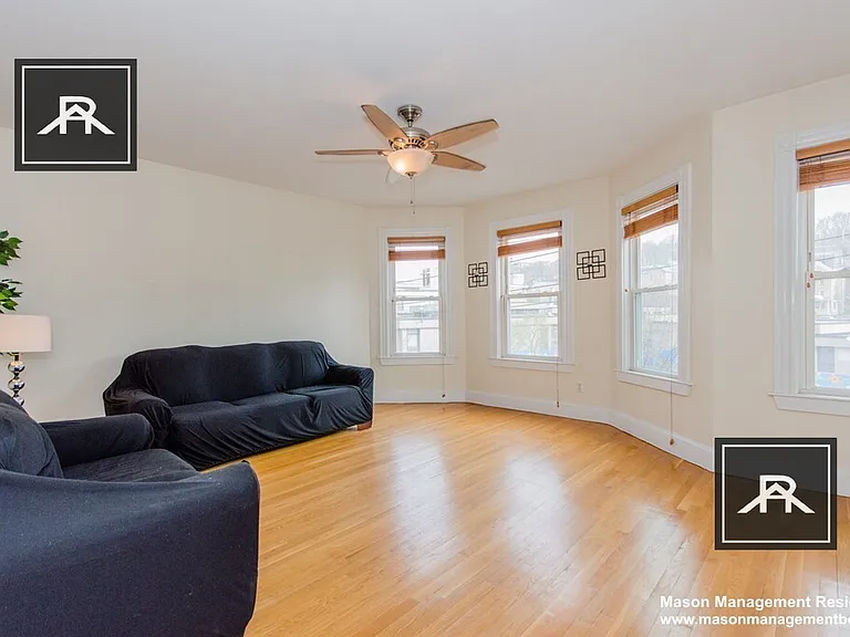 128 Minden St #3 — Photo 3
