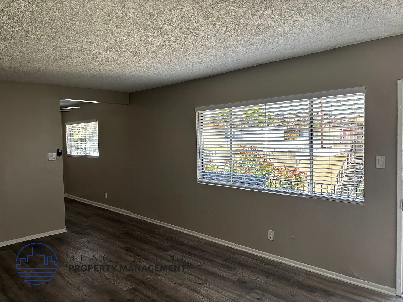 117 E. Leatrice — Photo 3