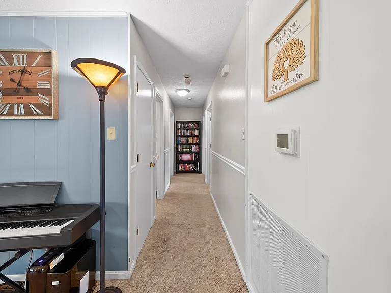3611 Bahama Dr — Photo 22