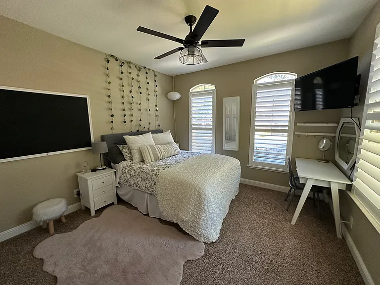 1075 Gamay Dr — Photo 17