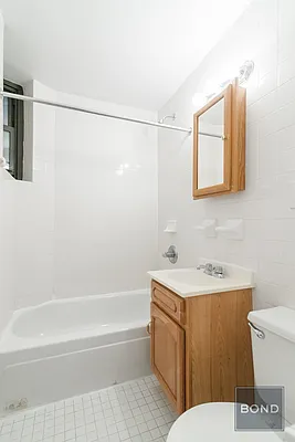 Rented by Bond New York | media 5