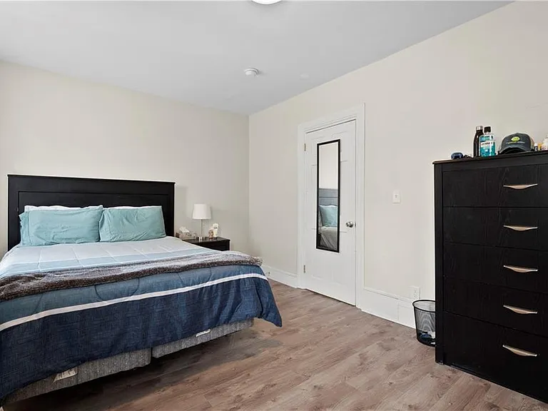16 Governor St #1 — Photo 6