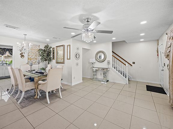 4th image of 18058 Berry Branch Dr