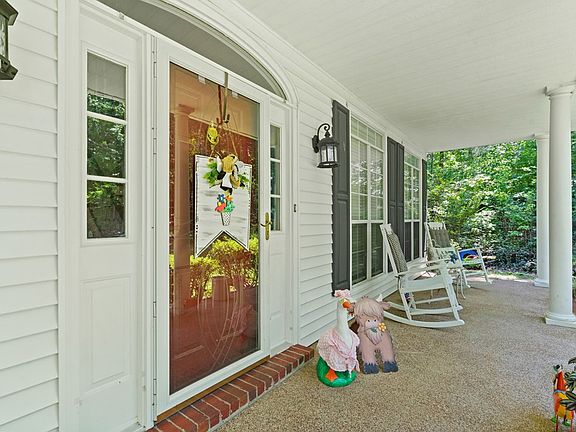 5th image of 6460 Autumn Oaks Dr