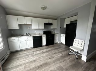 175 Walcott St FLOOR 3, Pawtucket, RI 02860