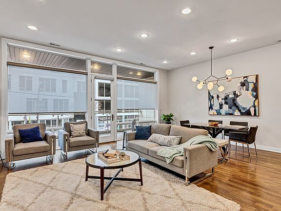 2nd image of 2204 W Chicago Ave APT 2E