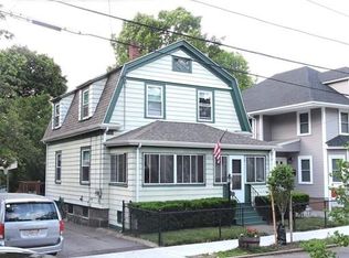 24 Arnold Rd, Quincy, MA 02171