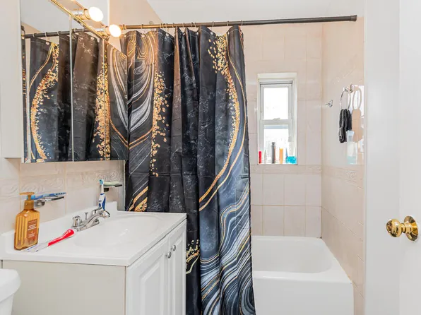 1260 Adee Avenue image 9 of 21