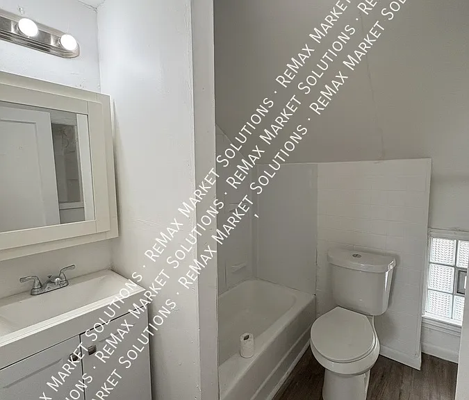 6712 Fullerton Ave #3 — Photo 10