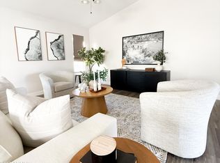 482 S Terrace Rd, Chandler, AZ 85226