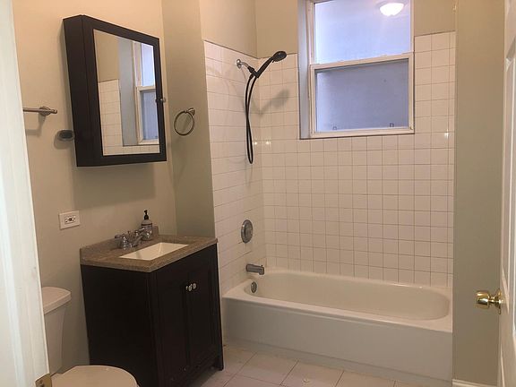 4th image of 1021 E 62nd St #1