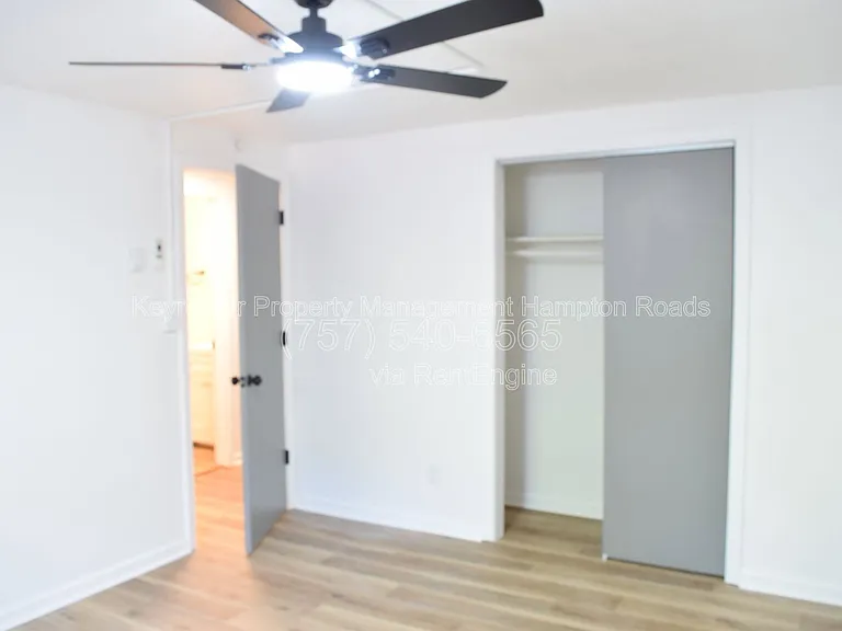 6249 Alexander St #E — Photo 10