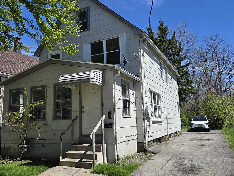 95 Carl St — Photo 12
