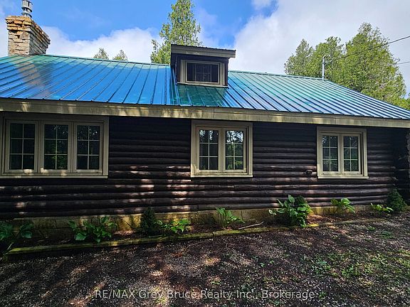 5th image of 18 Stokes River Rd