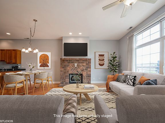 2nd image of 2044 W Chicago Ave APT 3