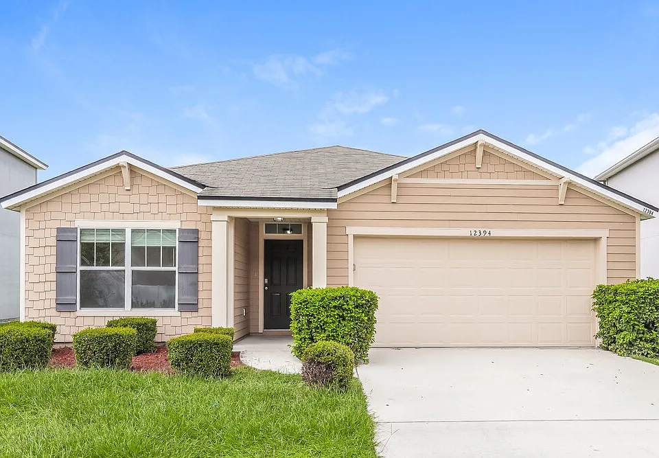 12394 Glimmer Way