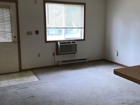 5th image of 1051 Imperial Cir #3