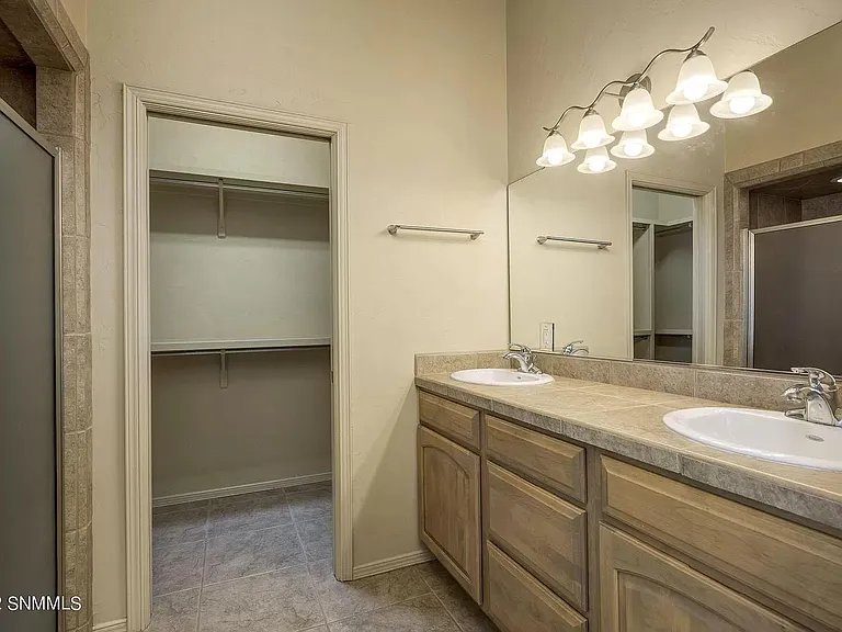 1892 N Sonoma Ranch Blvd — Photo 23