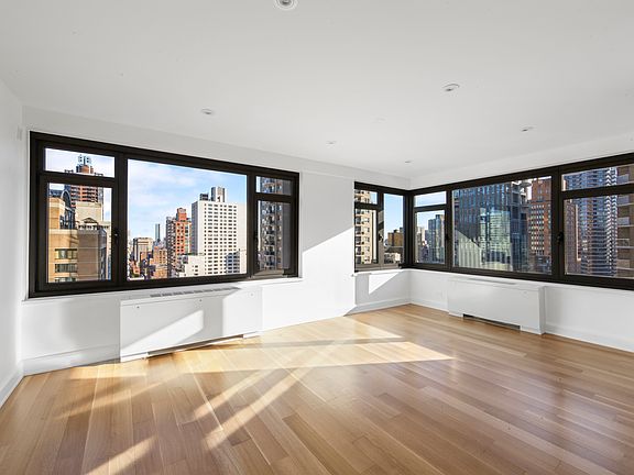 4th image of 160 E 65th St APT 23B