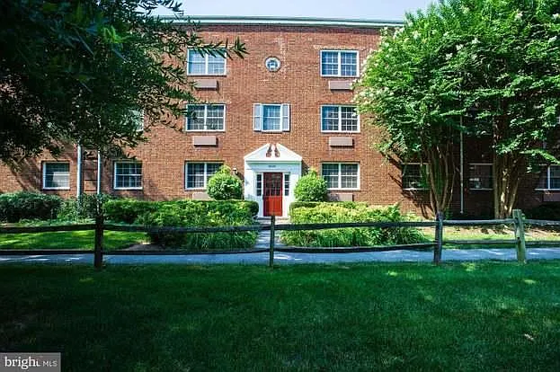 1606 W Abingdon Dr #101