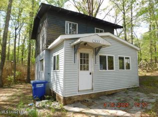 332 Lakeside Rd, Walnut, MS 38683