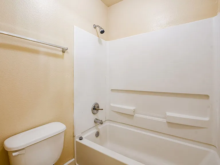 5830 Silver Oak — Photo 25