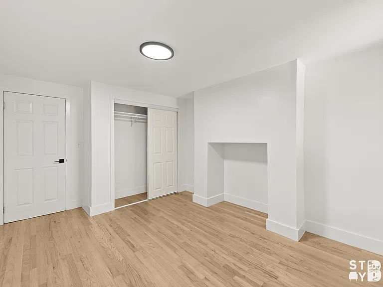 160 Putnam Ave #1 — Photo 11