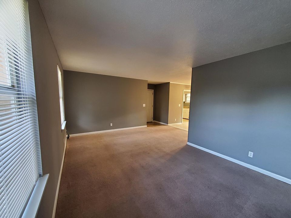 1st image of 366 Ryder Ave #2