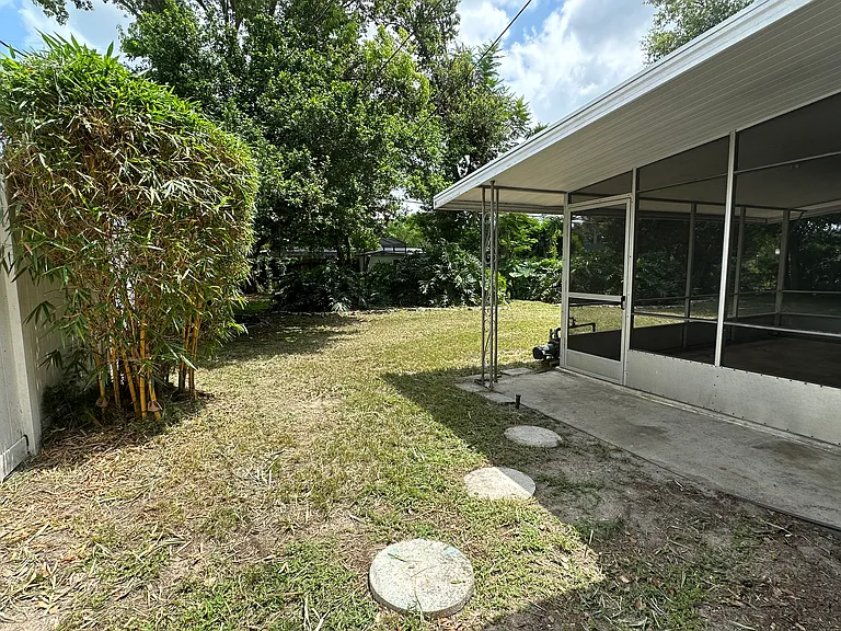3721 Surrey Dr — Photo 19