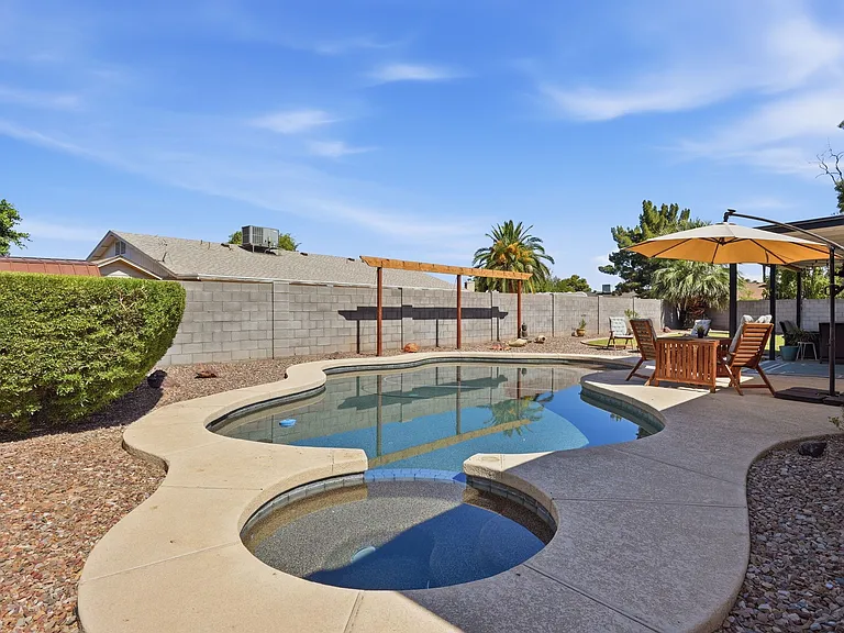 11610 N 41st Dr — Photo 15