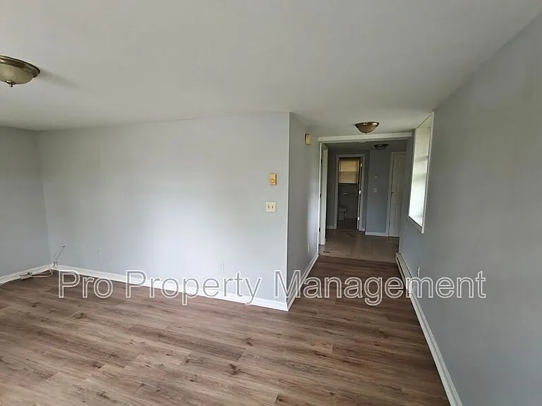 14 Edgewood Rd #1 — Photo 3