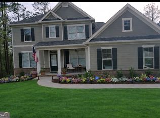 530 Thomas Dr, Loganville, GA 30052