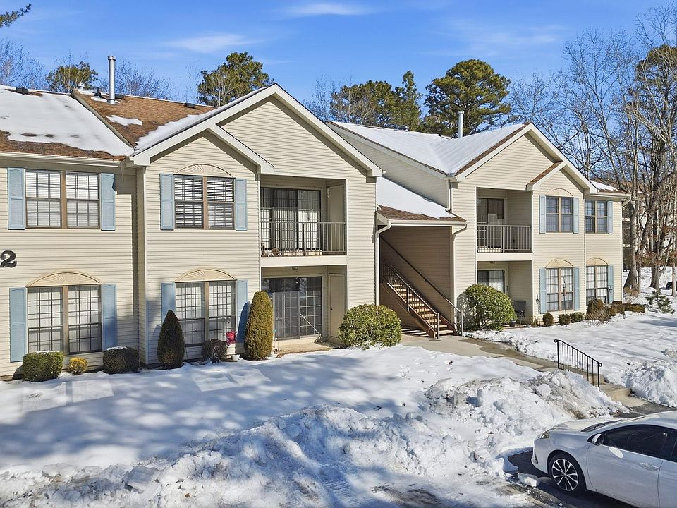 1st image of 89 Sussex Pl #1203