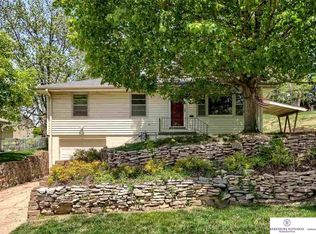 4416 Oak St, Omaha, NE 68105