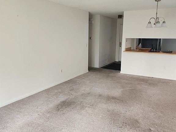4th image of 373 Nassau Dr Unit 373