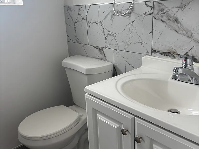 1302 Carol St #2B — Photo 9