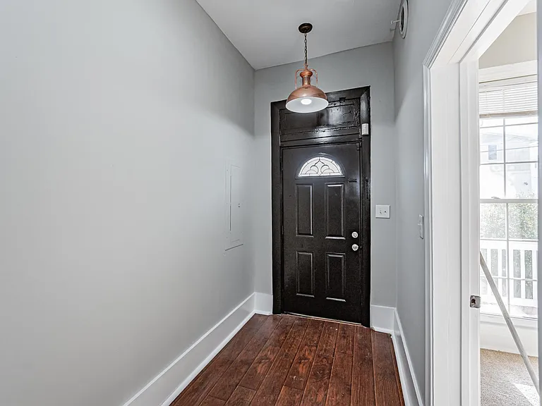 2822 Q St — Photo 4