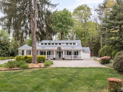 32 Hicks Lane, Old Westbury, NY, 11568