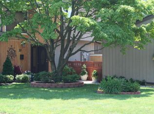 20 Concord Ct, Red Bank, NJ 07701