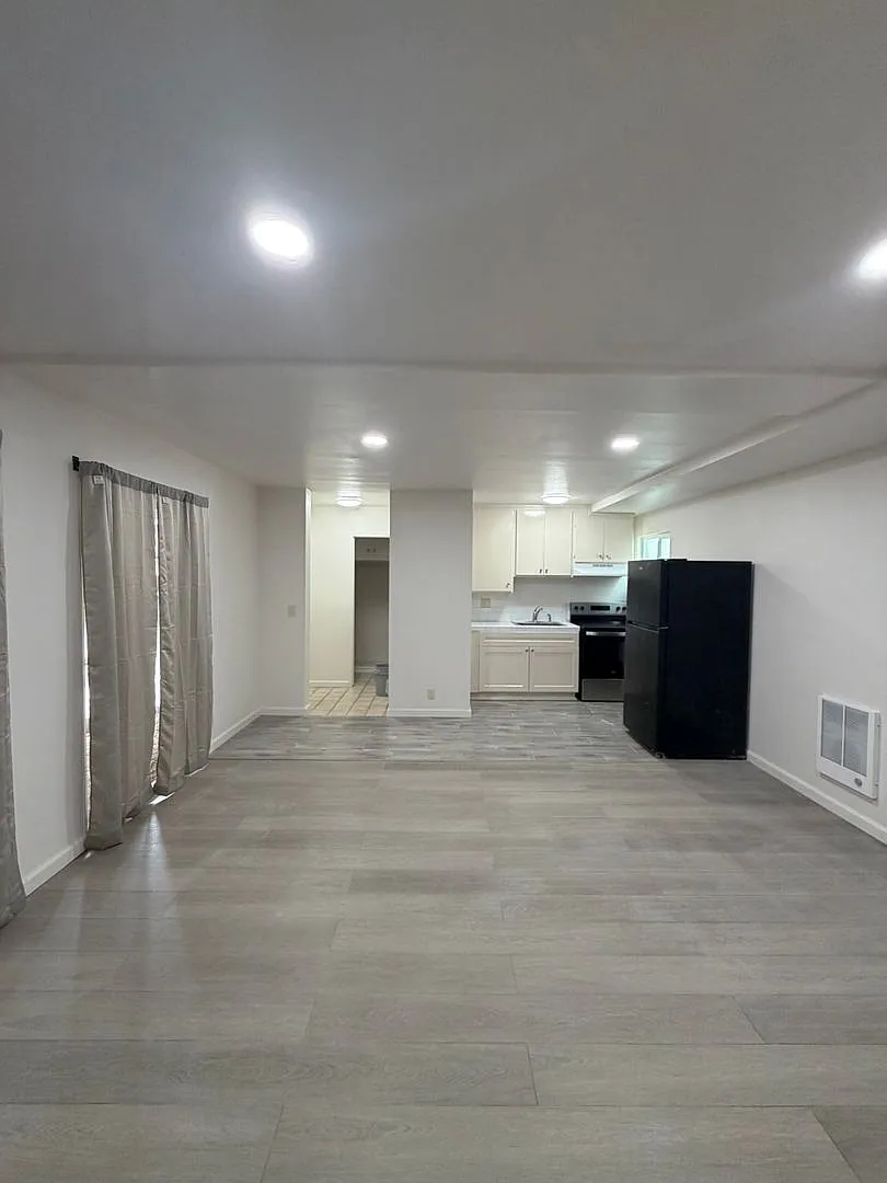 Normandy Apartments — Photo 1