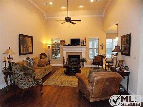 3rd image of 118 Bluebell Ct